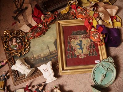 Curiosità d’epoca, collezione di accessori e manufatti (XIX/XX secolo)