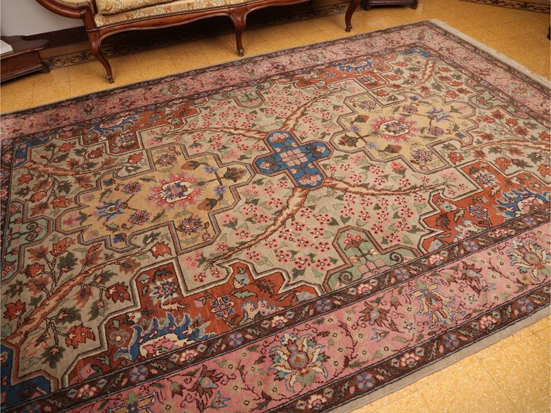 Tappeto persiano, decoro floreale su fondo rosa, 300x198 cm