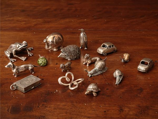 Lot of collectible silver trinkets