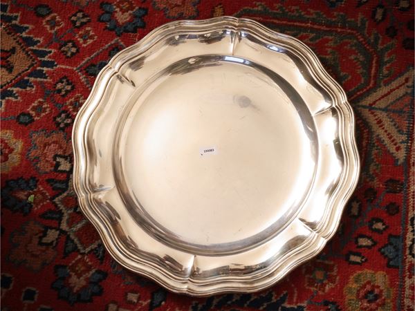 Vassoio rotondo in argento in stile Settecento