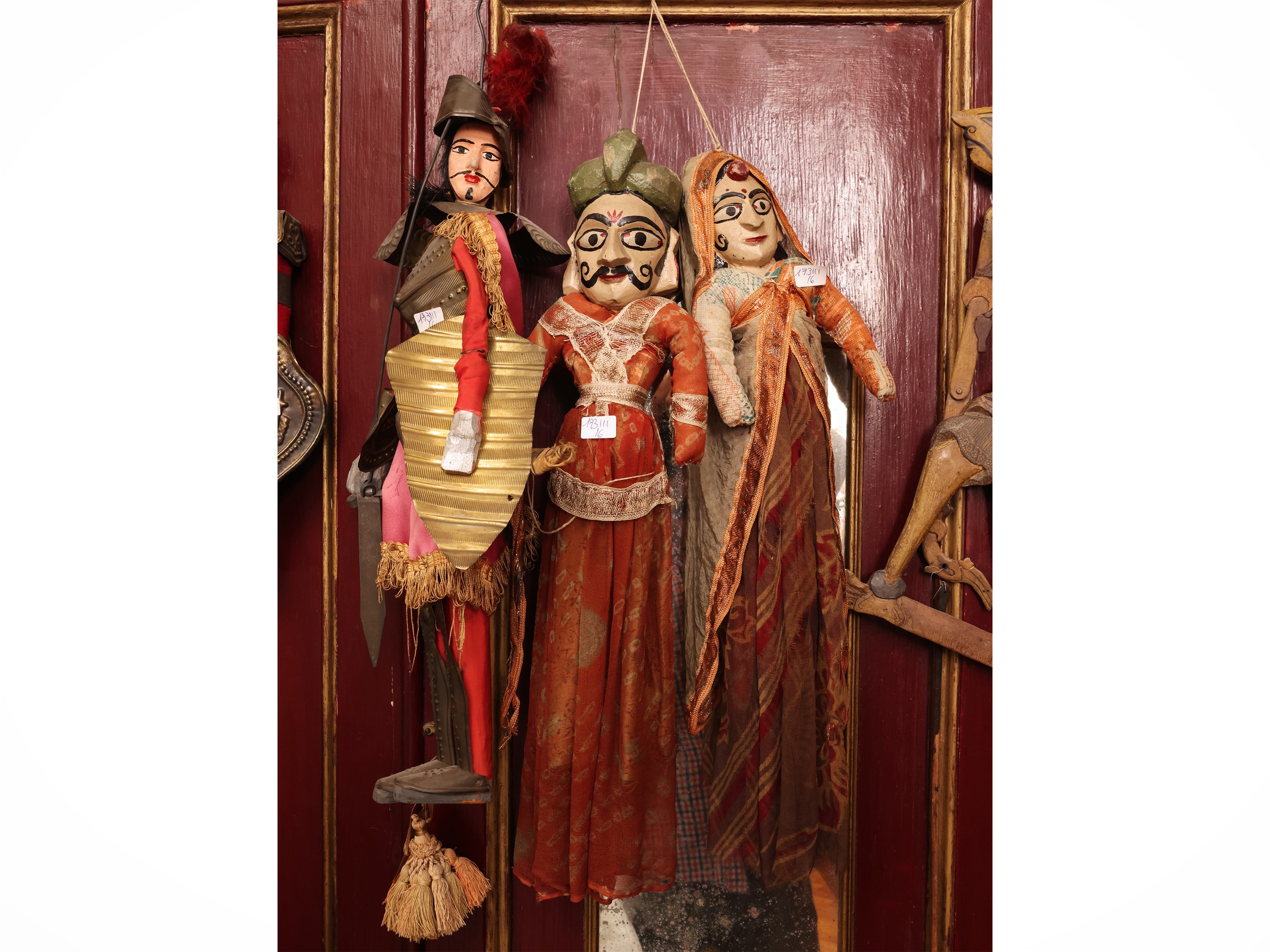 Marionette e pupi regionali, serie di marionette internazionali