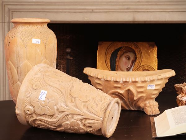 Tre vasi in terracotta