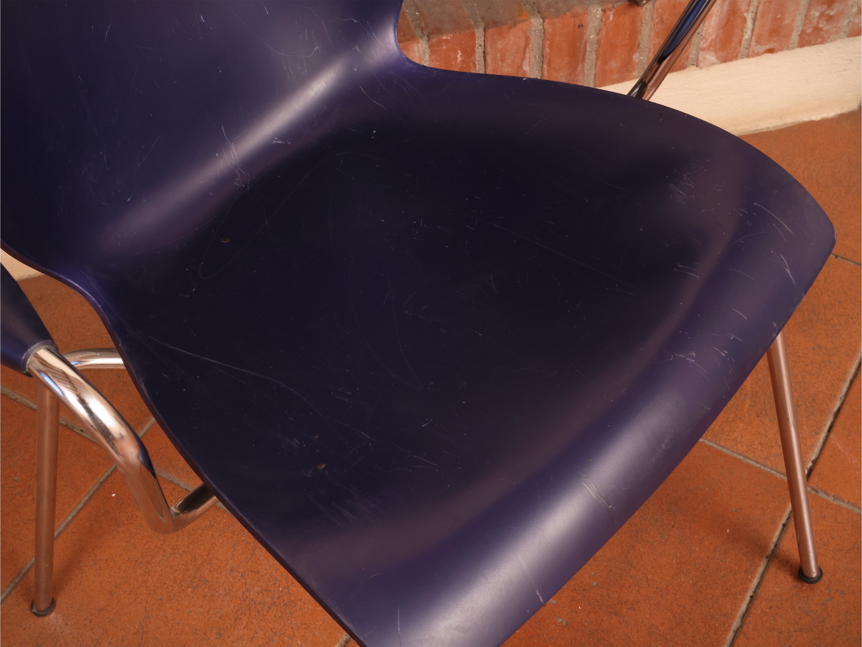 Vico Magistretti per Kartell, Coppia di sedie Maui