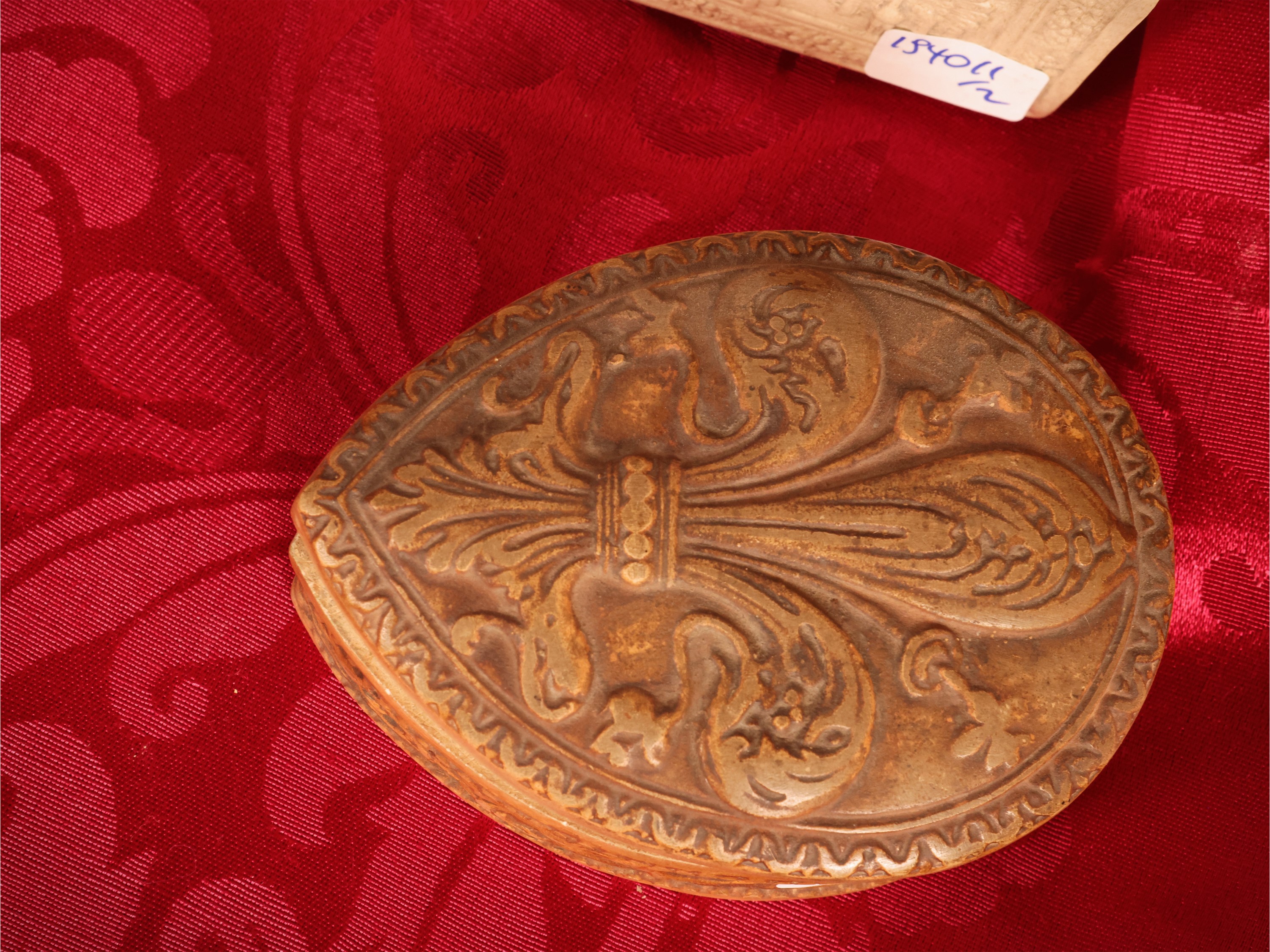 Manifattura di Signa, Due piccole scatole in terracotta (scudo con giglio fiorentino e motivo di ...