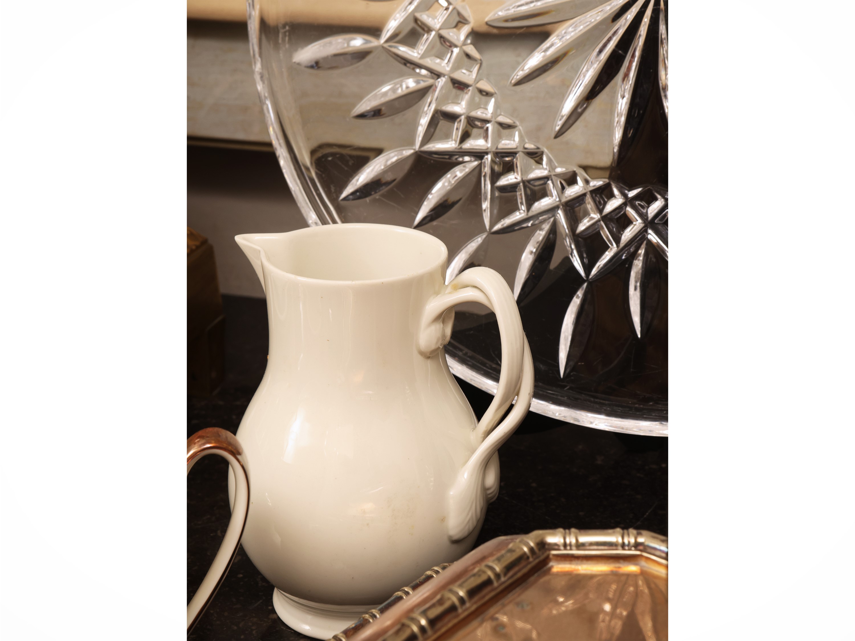 Set da tavola, porcellana avorio e accessori da servizio