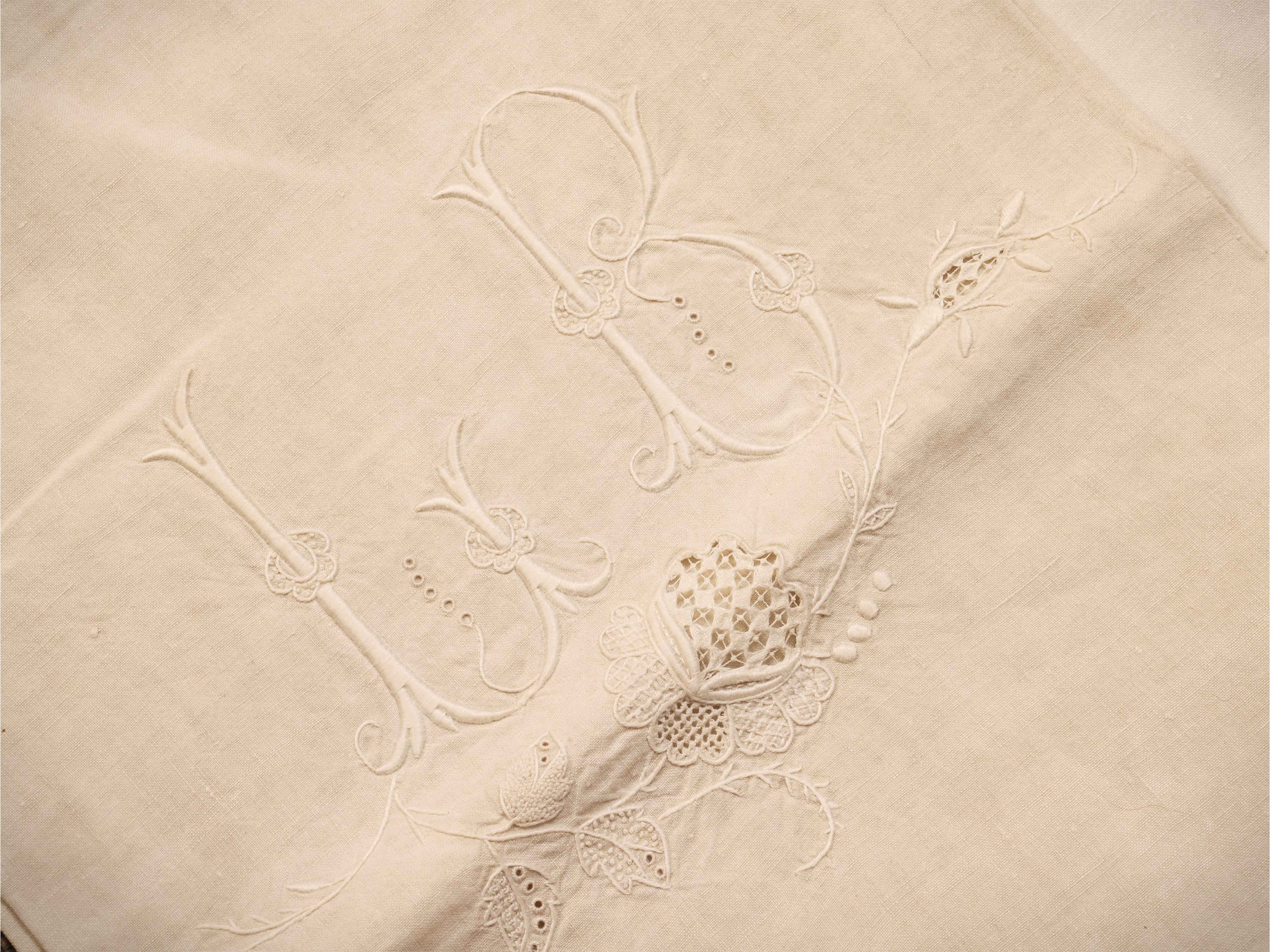 Asciugamani vari in lino e cotone ricamati e rifiniti in pizzo e uncinetto (assortimento di 10)