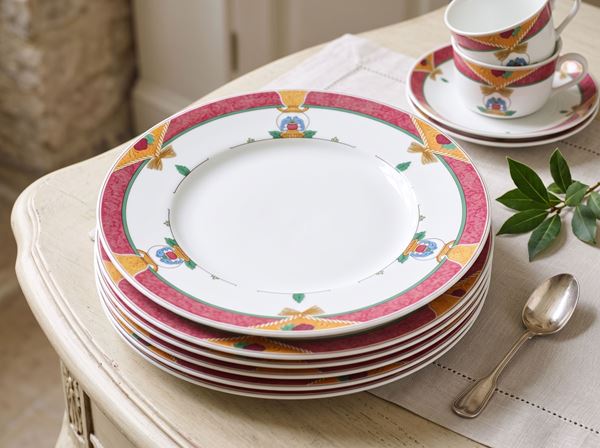 Porcelain dish set, Thun