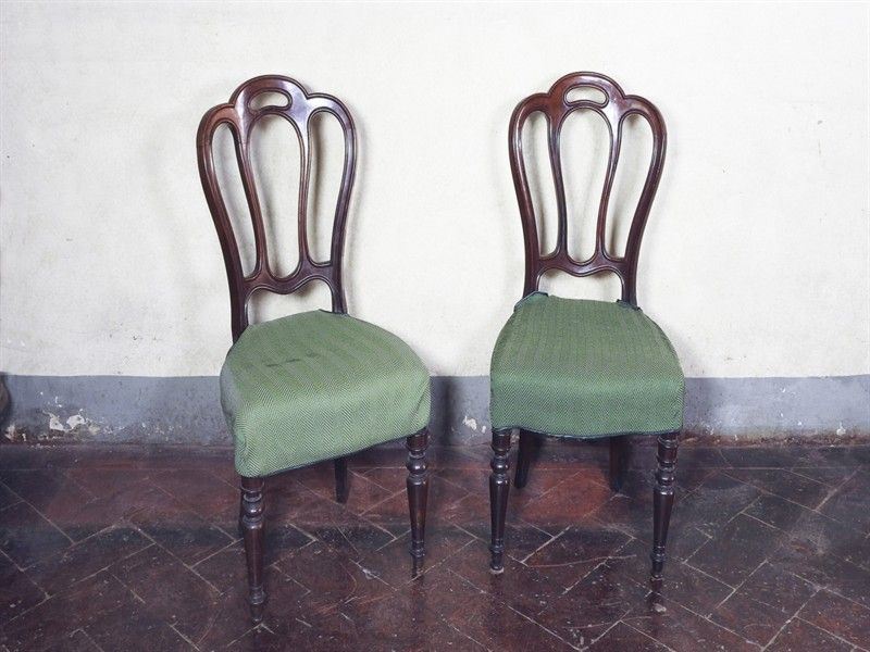 Serie di Otto Sedie in Mogano