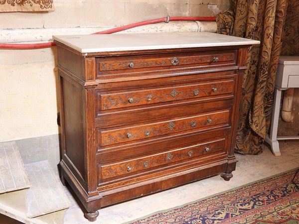 Walnut Chest of Drawers, early 20th Century