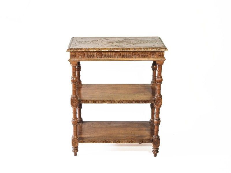 Etagere in Noce