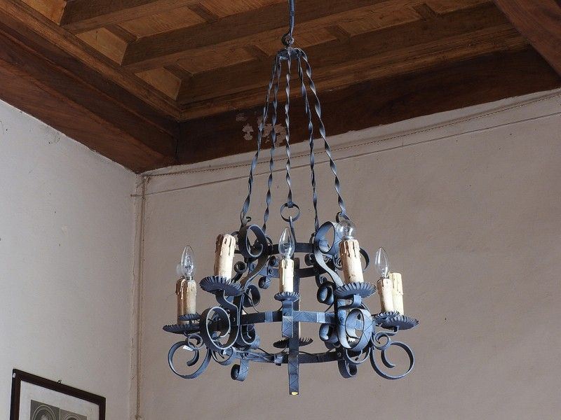 Lampadario a Corona in Ferro Battuto