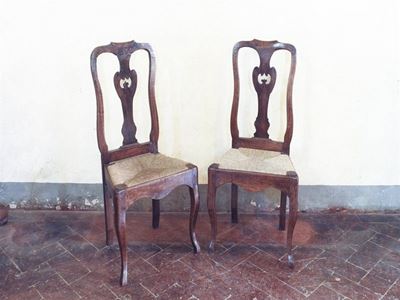 Coppia di Sedie Rustiche a Pattona in Noce