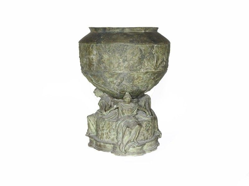 Grande Coppa Allegorica in Terracotta Patinata Ad Imitazione del Bronzo