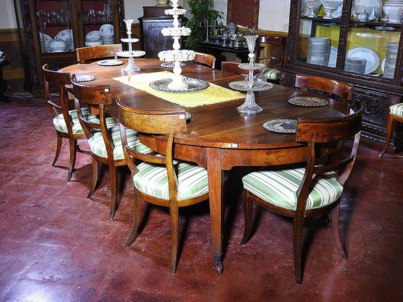 Grande Tavolo da Pranzo Ovale in Ciliegio