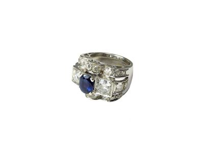 Anello a Fascia Bombata in Oro Bianco 18 Kt, Diamati e Zaffiri
