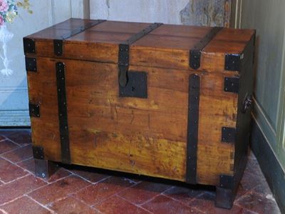 Baule Rustico da Guardaroba