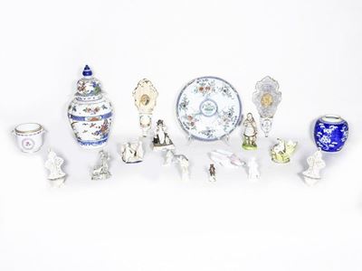 Lotto di Oggetti in Ceramica e Porcellana