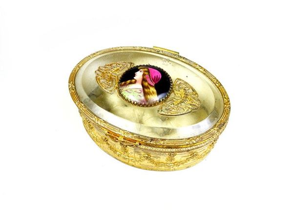 Oval Gilded TÃ´le and Crystal Jewellery Box, early 20th Century