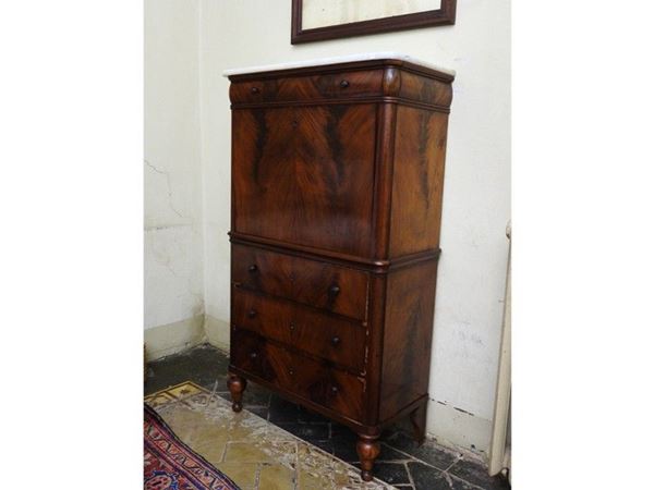 Walnut Veneered Cabinet on Chest of Drawers, first half of 19th Century