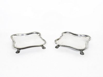 Coppia di Vassoietti in Argento