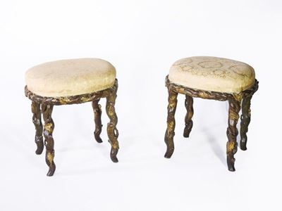 Serie di Otto Sgabelli Ovali in Legno Tenero Laccato Verde