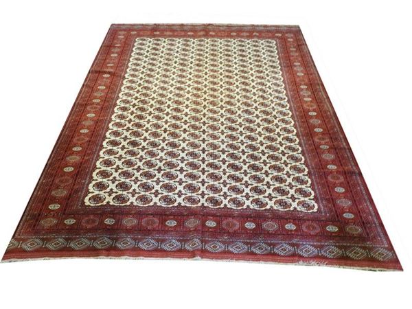 Persian TekkÃ¨ Carpet