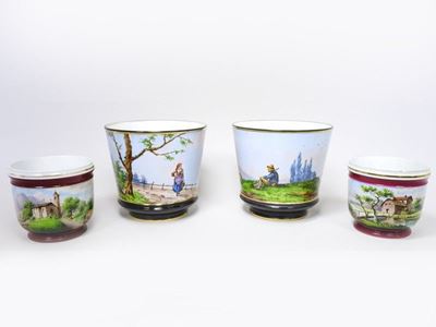 Quattro Cachepots in Porcellana e Ceramica