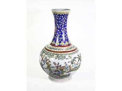 Vaso a Balaustro in Porcellana Policroma