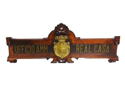 Grande Insegna in Noce Intagliato