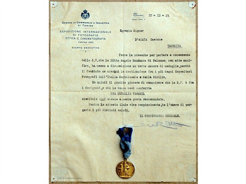 Collezione di Immagini Varie (1915-1930 Circa) ed Oggetti Appartenuti All'autore