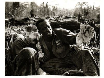Army Medic With Wounded Comrade Chu Pong Vietnam 1969