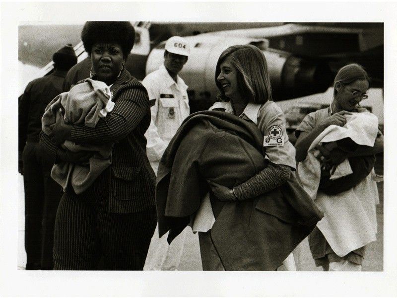 Vietnamese Orphans Arriving in Usa 1975
