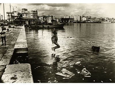 Bimbo Si Tuffa nel Mare Inquinato 1977