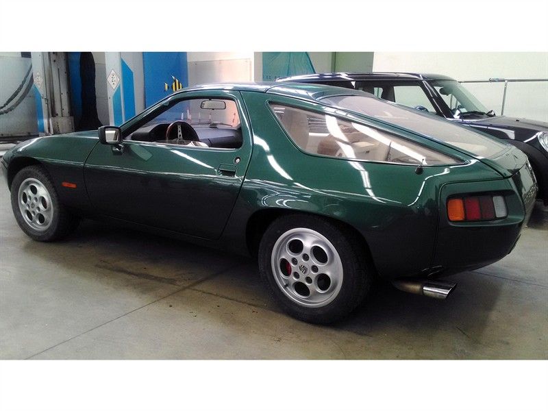 Porsche 928, 1979