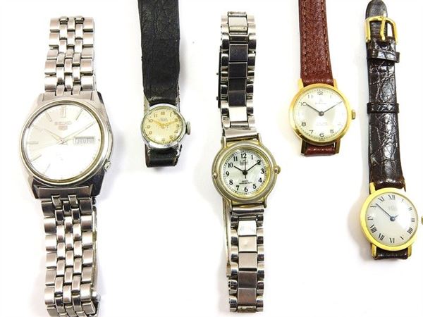 Lot of five wristwatches