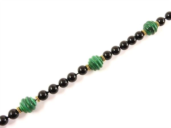 Onyx and malachite collar with silver links and yellow gold clasp