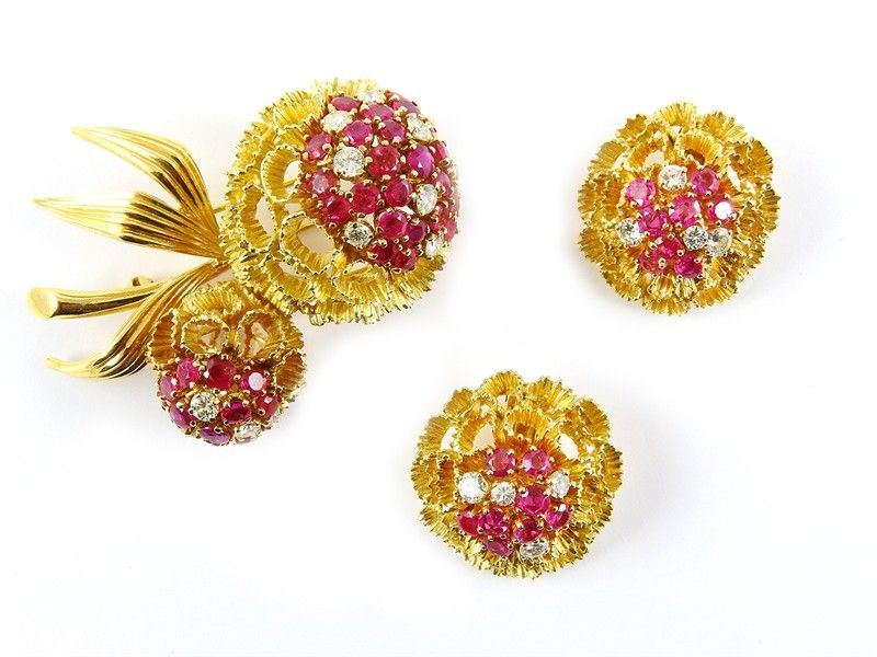 Parure in Oro Giallo, Diamanti e Rubini