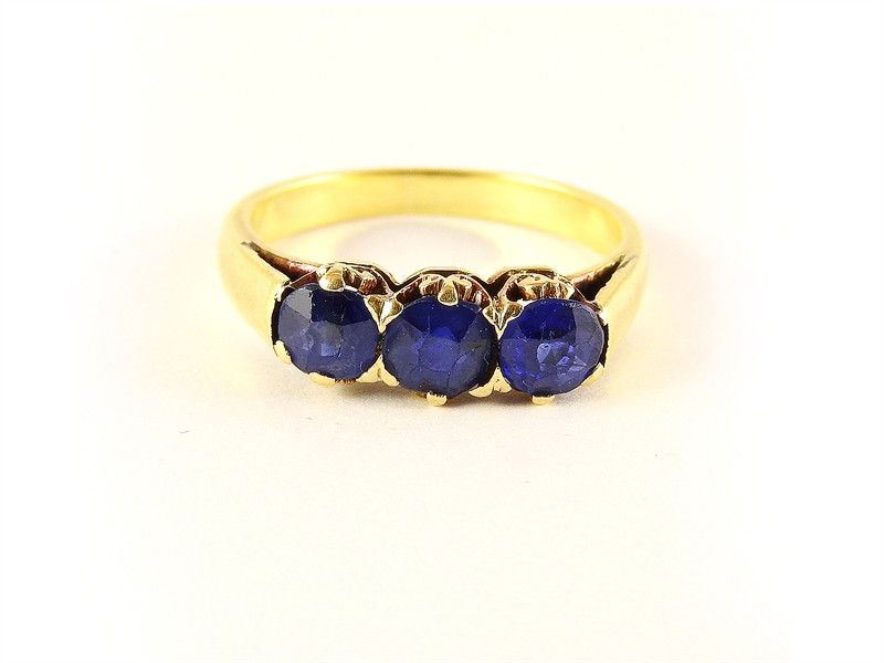 Anello in Oro Giallo e Zaffiri