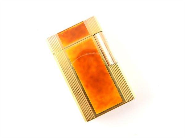 Dupont yellow gold plated and laquered lighter