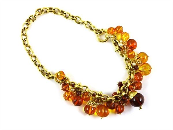 Yellow gold, amber and pearls necklace