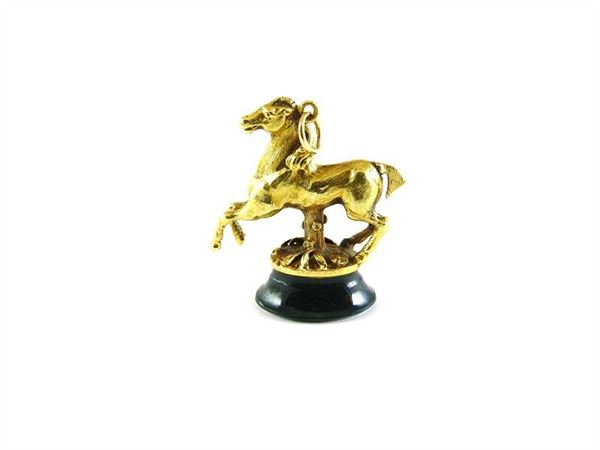 Yellow gold and green jasper seal, passing horse shaped handle