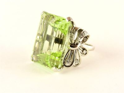 Anello in Oro Bianco, Berillo Giallo e Diamanti