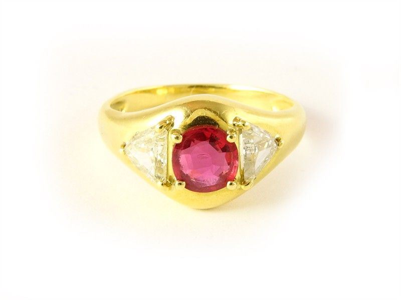 Anello in Oro Giallo, Rubino e Diamanti