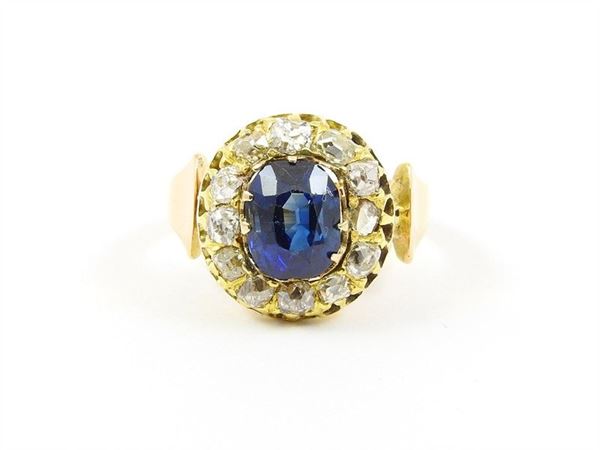 Pink and yellow gold ring with unheated sapphire and diamonds