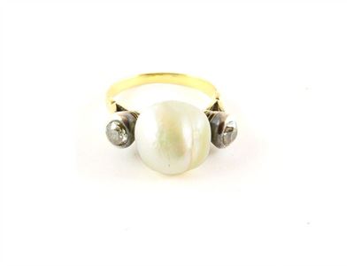 Anello in Oro Giallo, Argento, Perla Barocca e Diamanti