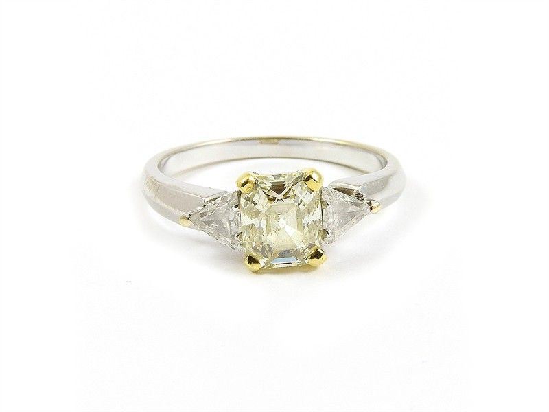 Anello in Oro Bianco, Oro Giallo e Diamante