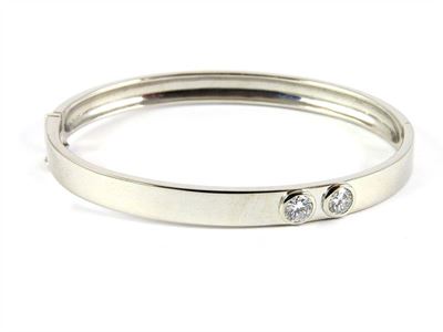Bracciale Rigido in Oro Bianco e Diamanti