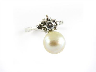 Anello in Oro Bianco, Perla e Diamante