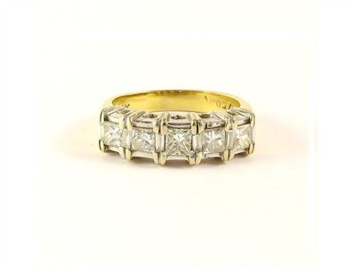 Anello in Oro Bianco, Oro Giallo e Diamanti