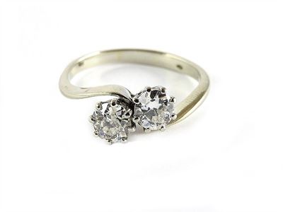 Anello Contrariã© in Oro Bianco e Diamanti